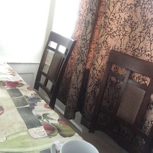 Meet your Posher, Lawrence